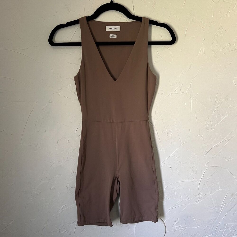 Babaton‎ Aritzia V-Neck Contour Romper Brown Taupe Romper Biker Short Size XS